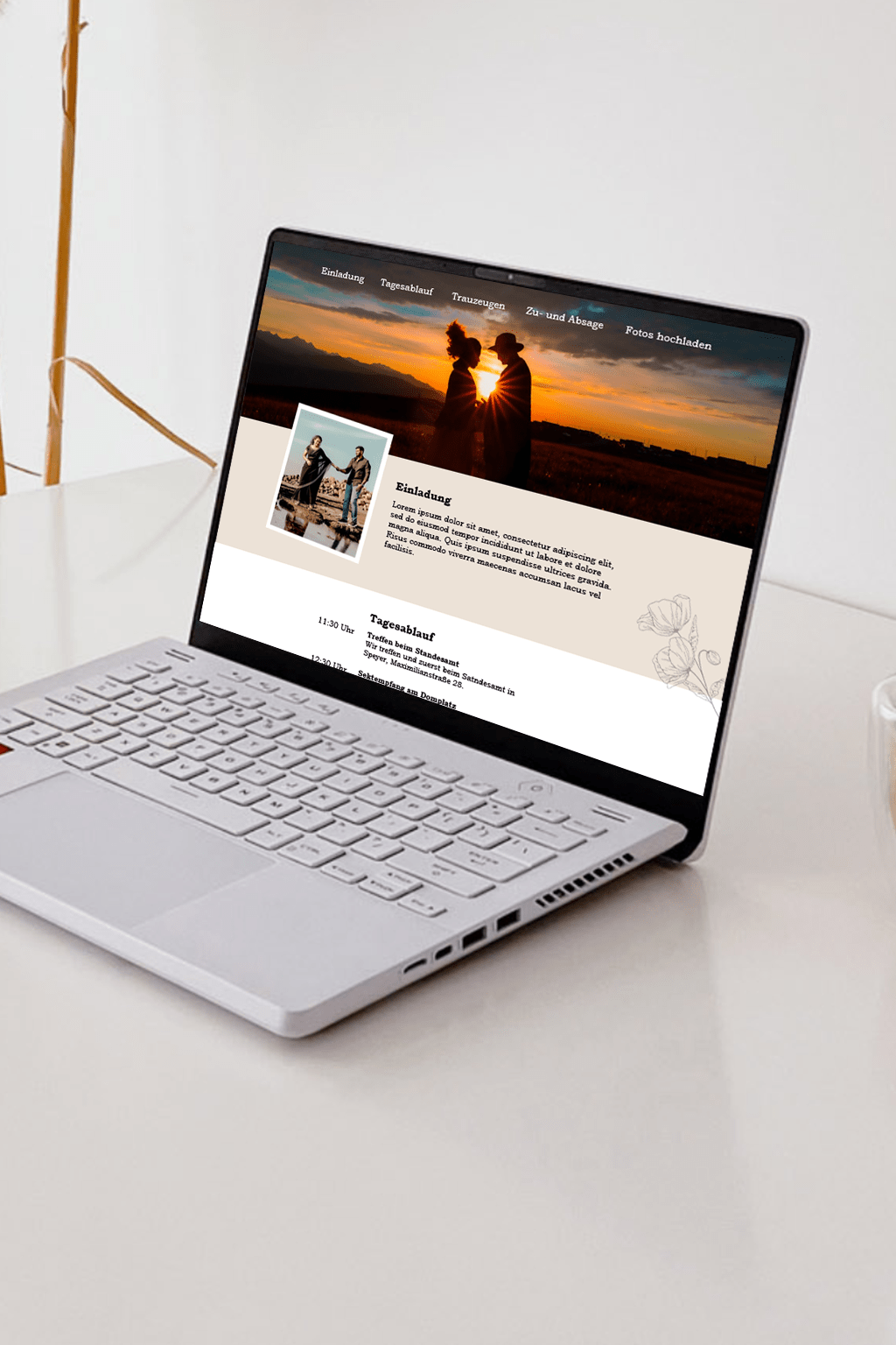 Foto von Hochzeitseinladungen